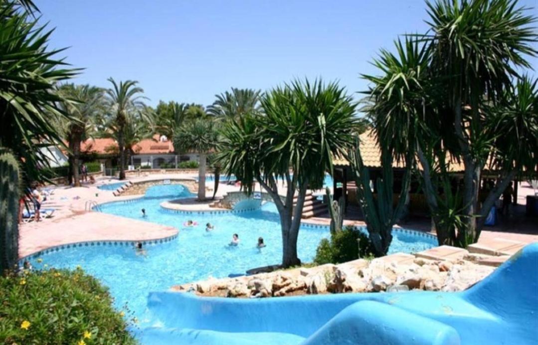 En Denia, Urbanizacion El Palmar Con Piscina, Toboganes Y Chiringuito Apartment Luaran gambar