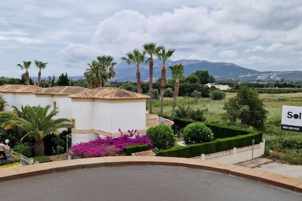 En Denia, Urbanizacion El Palmar Con Piscina, Toboganes Y Chiringuito Apartment Luaran gambar